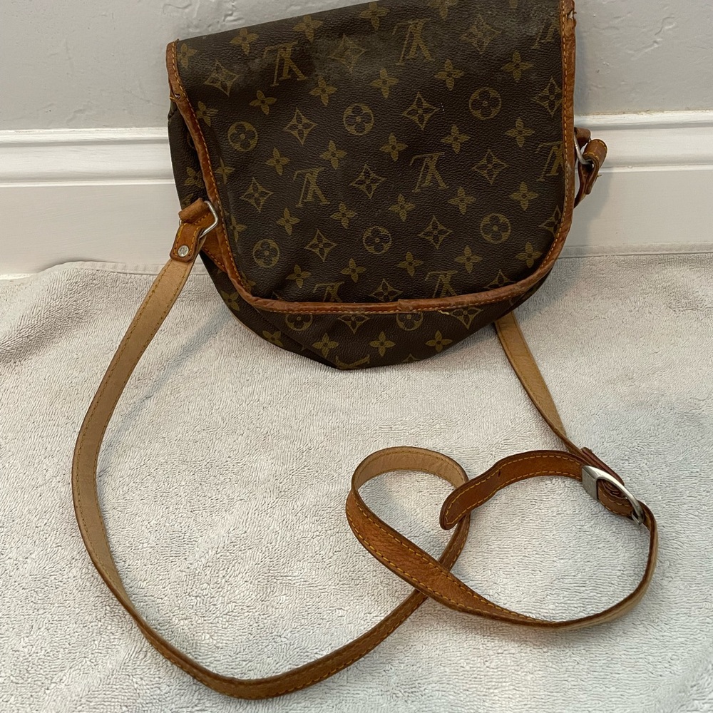 Louis Vuitton off shoulder/across body brown bag